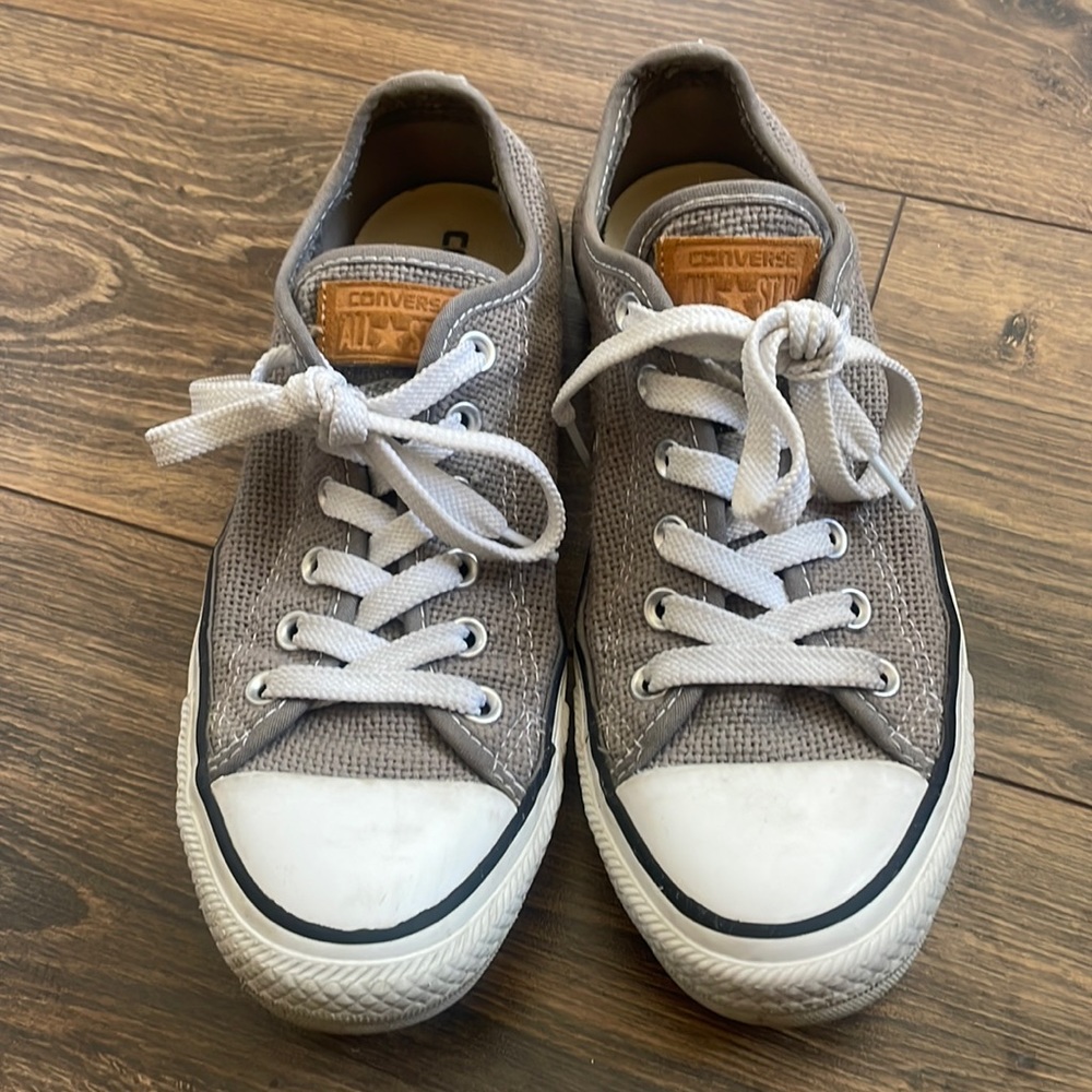 Converse All Stars - Women’s 9 Men’s 7